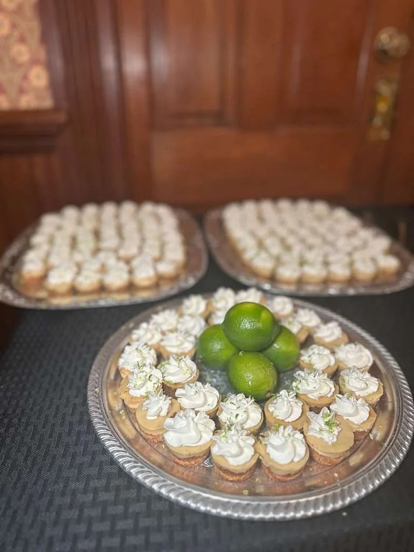 Mini key lime pies display